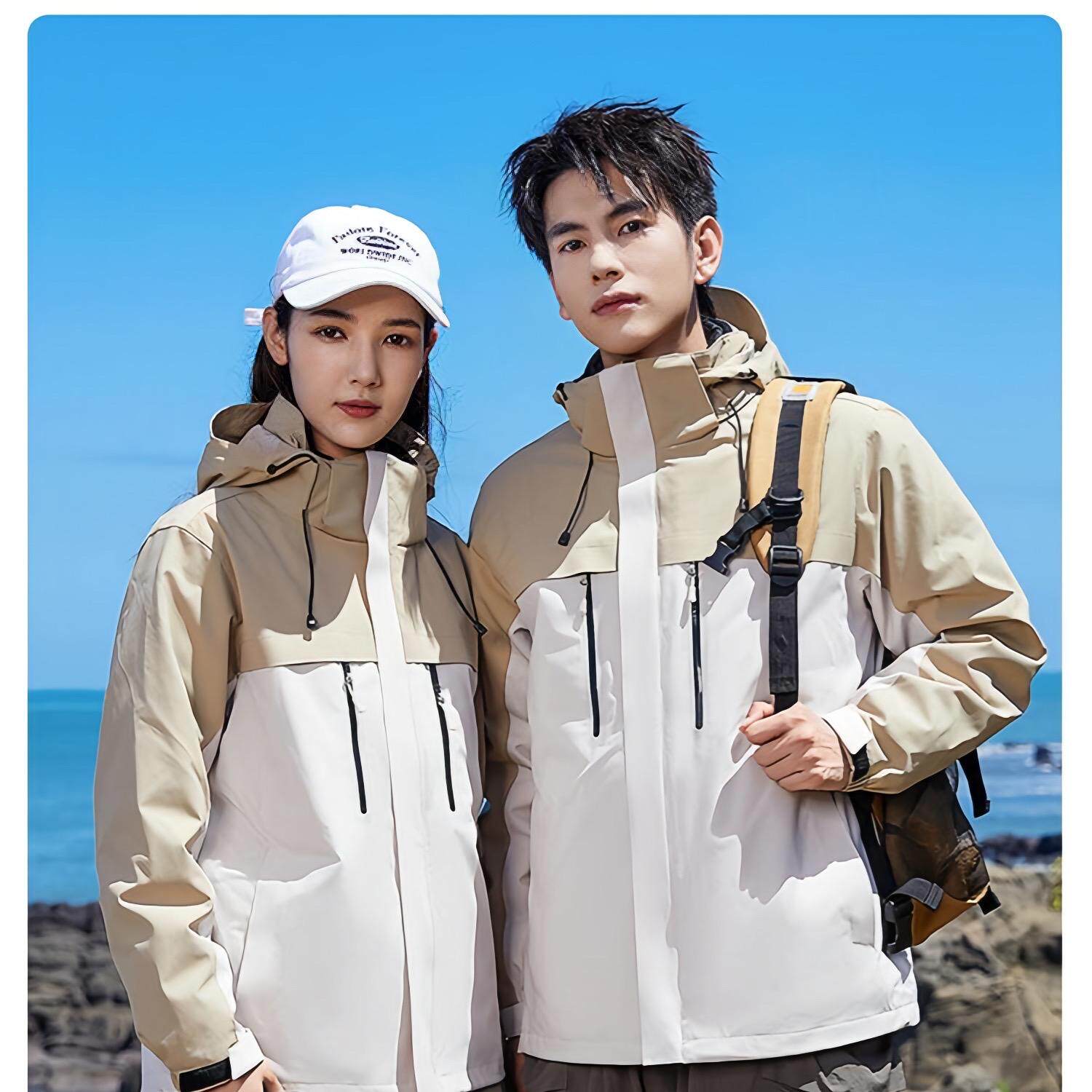 可拆卸三合一户外冲锋衣聚热保暖