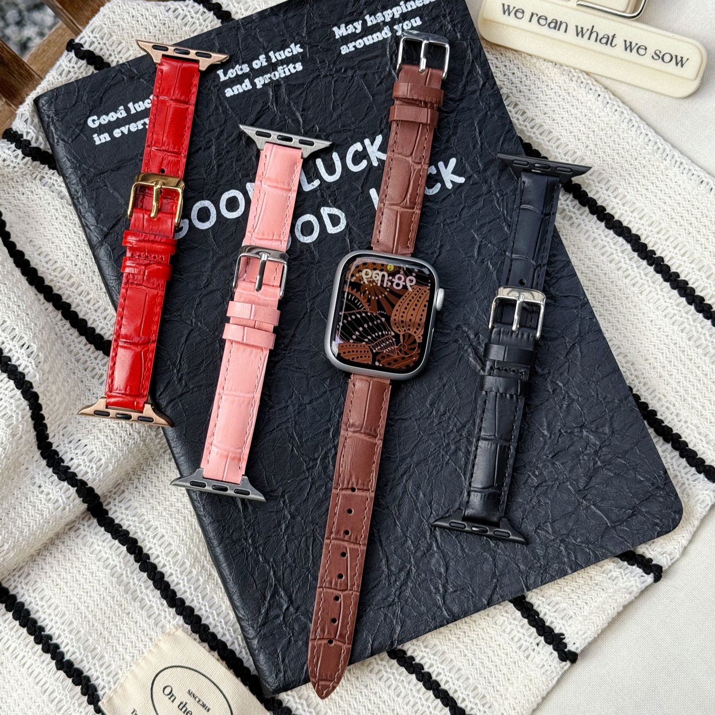 适用苹果iwatch竹节纹真皮表带