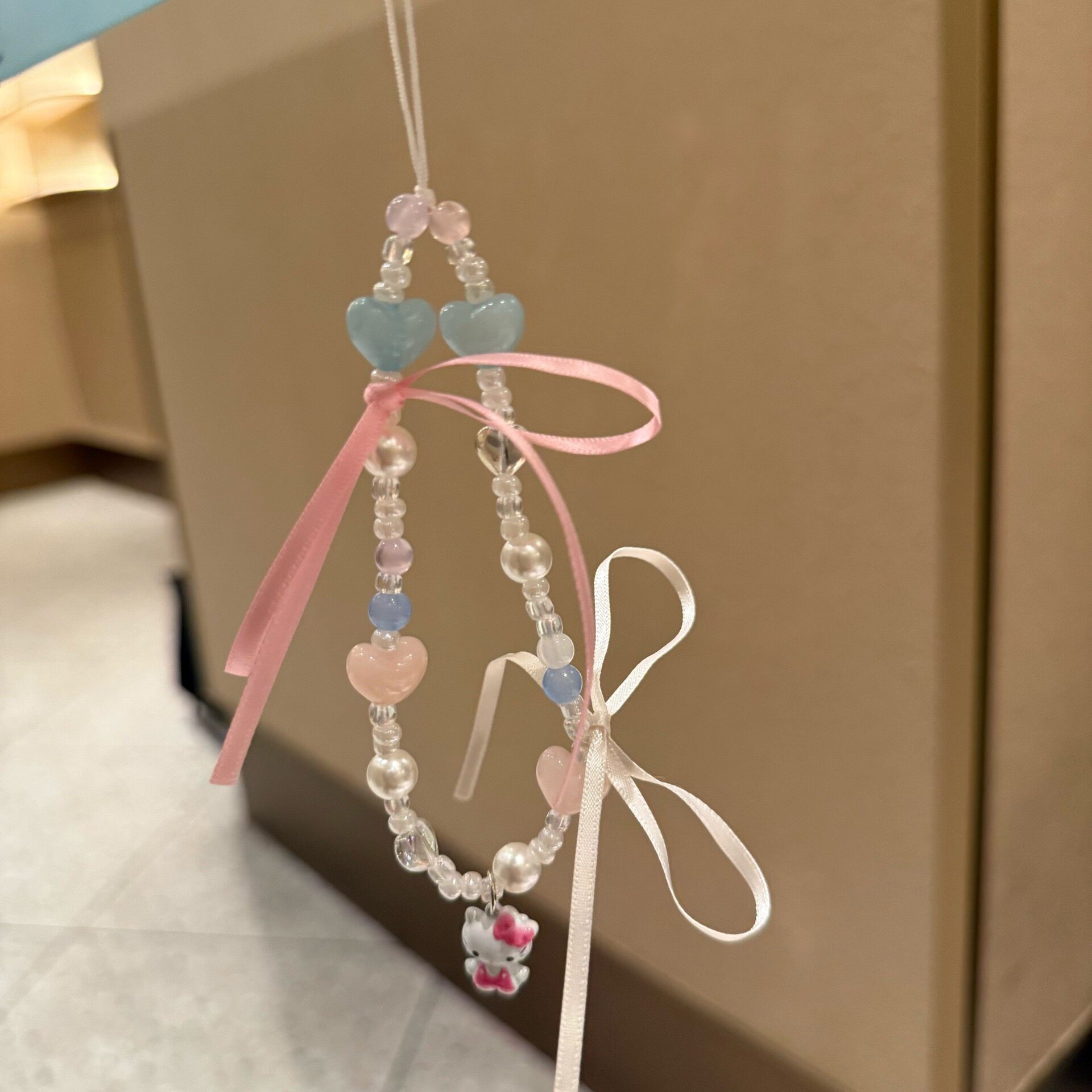 半岛甜心手作丝带蝴蝶结kitty手机链串珠挂绳可爱ccd相机挂链diy