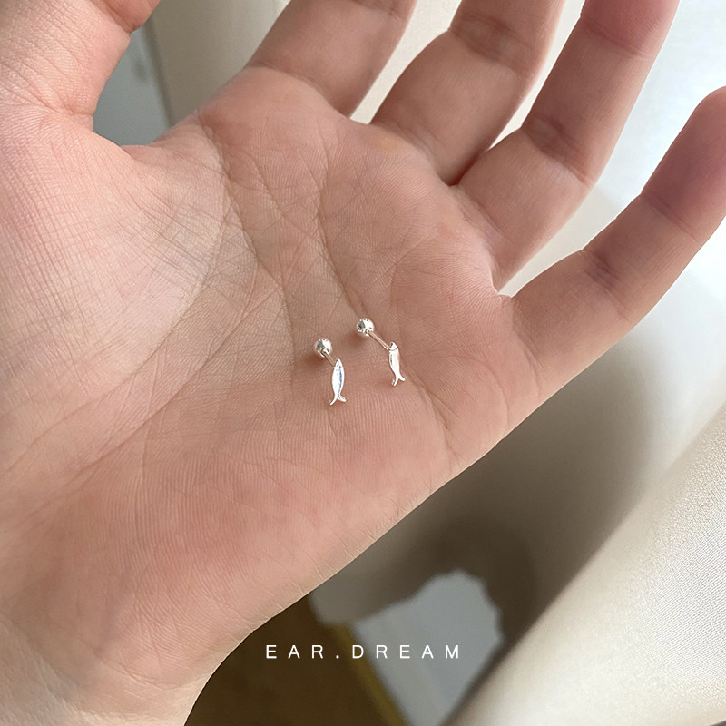 耳边的梦 有鱼儿 通体925银极简风格小巧耳钉简约百搭耳饰耳环