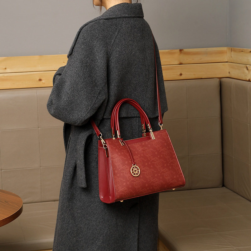 国风妈妈包2026新款时尚高级贵气大容量托特包休闲单肩包手提女包,箱包皮具/热销女包/男包,通用款女包,淘宝优惠券,粉丝福利购,淘宝优惠卷