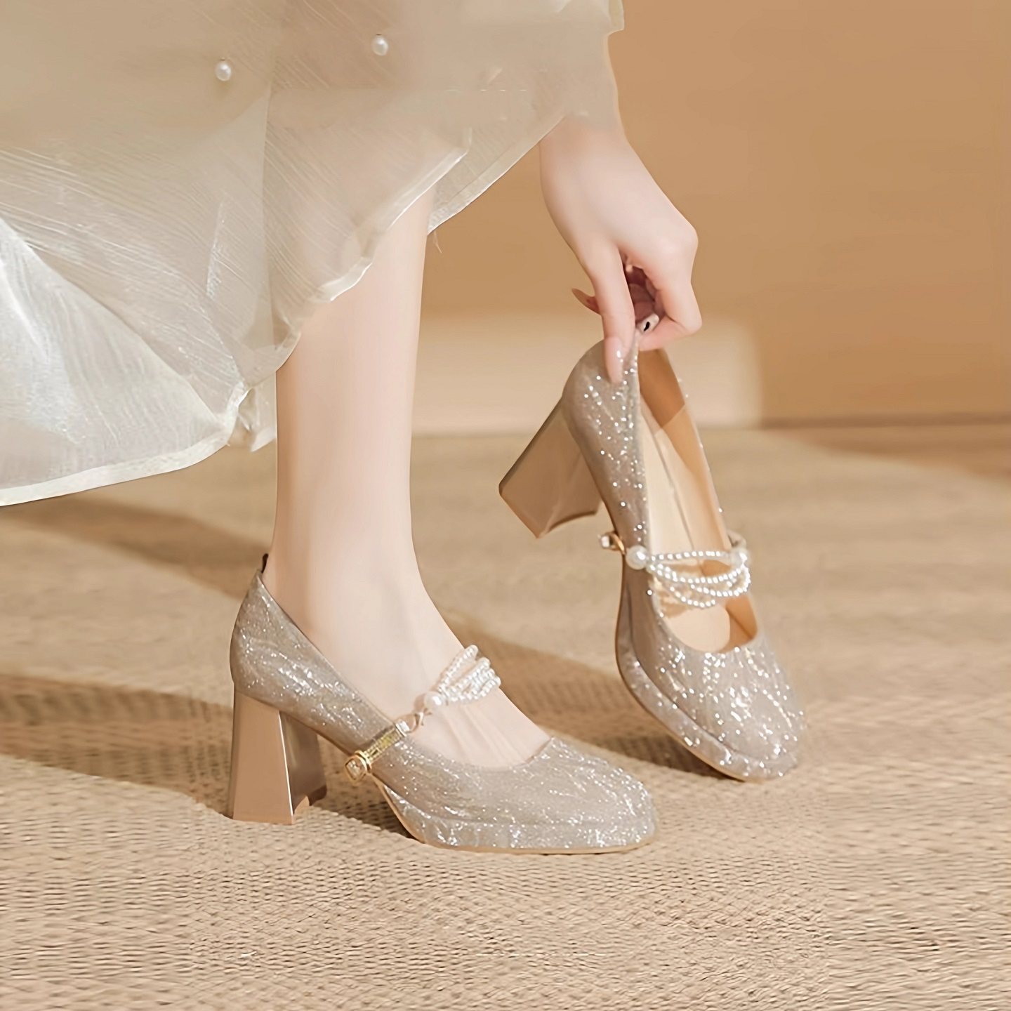 绝美新娘婚鞋禾秀婚纱两穿粗跟防水台小个子香槟色亮片订婚高跟鞋