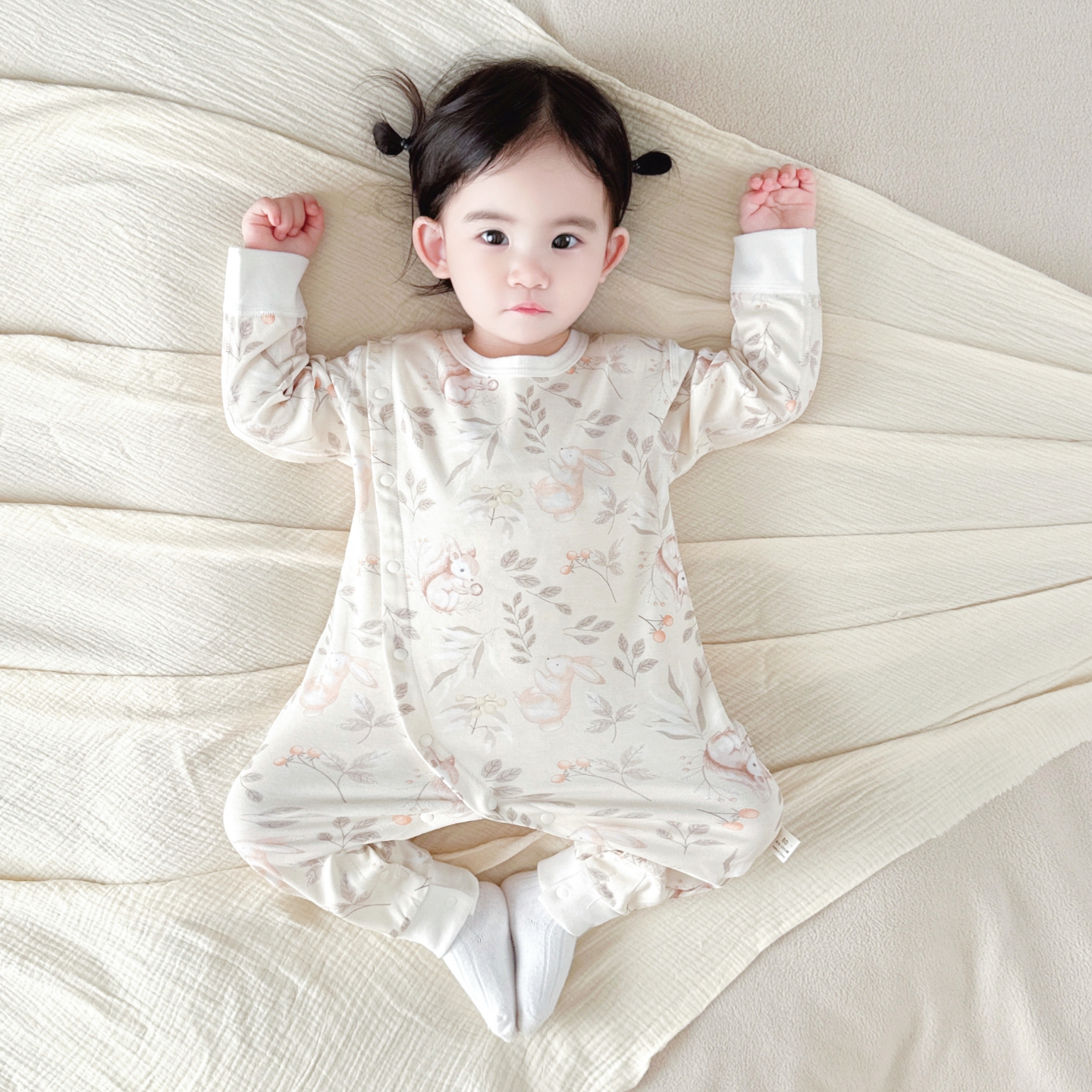 小月龄宝宝秋冬衣服双层护肚纯棉无骨婴儿贴身连体衣保暖内衣打底