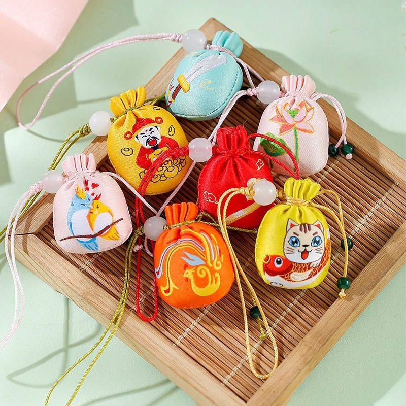 随身迷你小香包祈福平安符可爱刺绣香囊成品手机挂件锦囊香袋新品,服饰配件/皮带/帽子/围巾,包挂件,淘宝优惠券,粉丝福利购,淘宝优惠卷