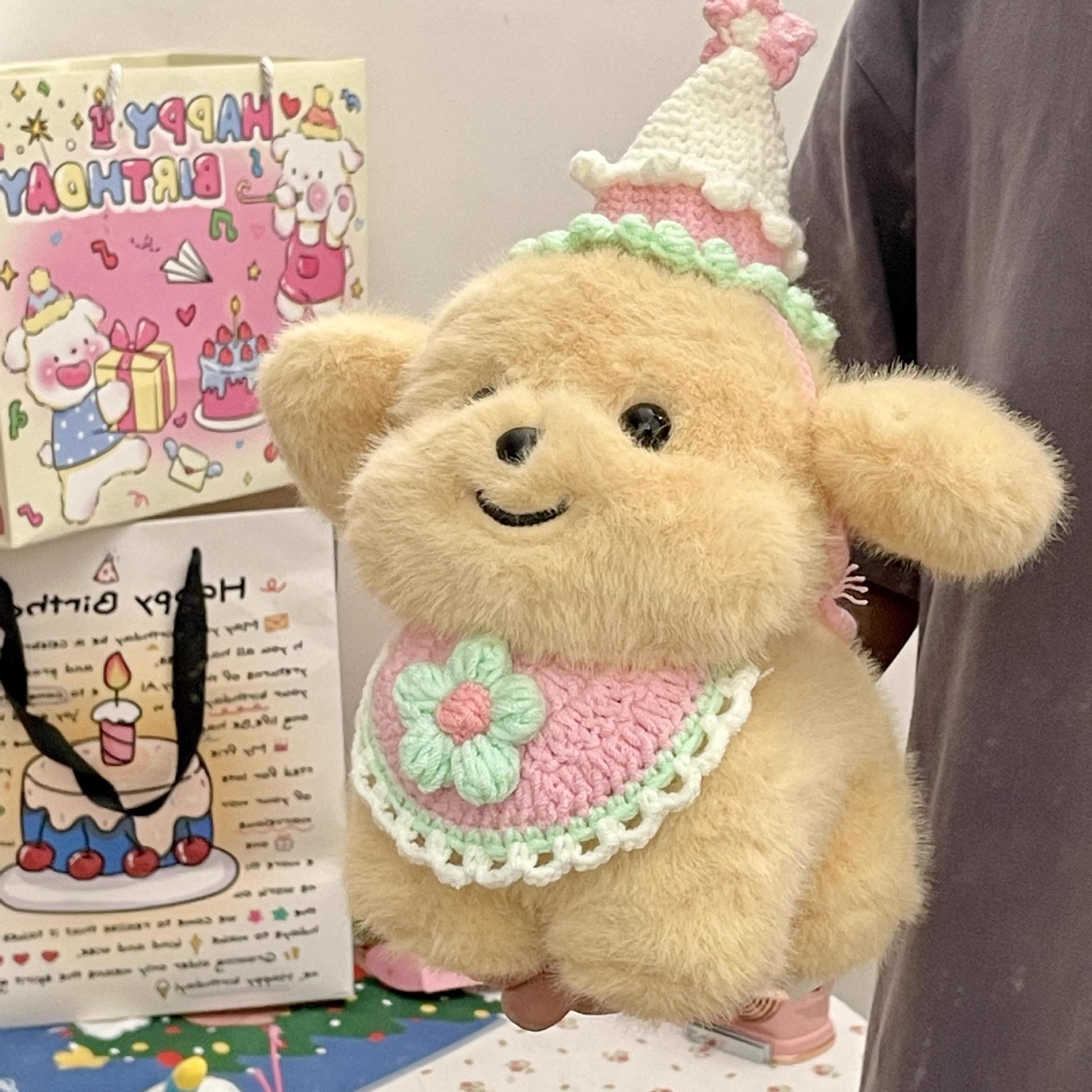 可爱小金毛玩偶丑萌毛绒公仔闺蜜女友生日礼物治愈系睡觉安抚抱枕