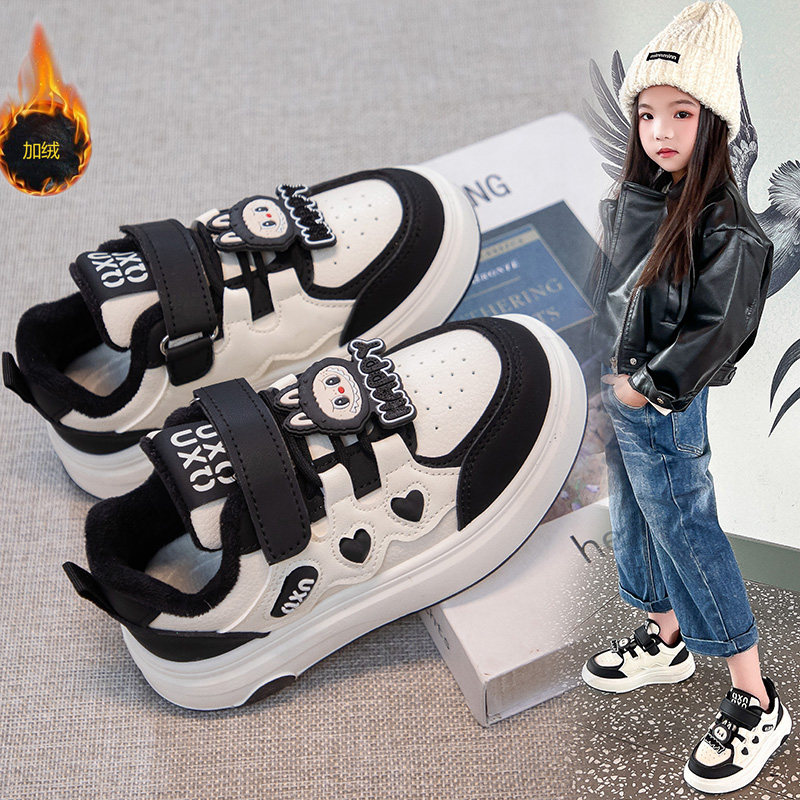 拉布布女童加绒二棉板鞋2025冬季新款儿童时尚加厚保暖休闲运动鞋