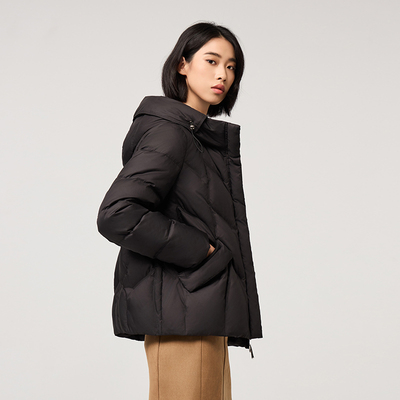 黑色羽绒服冬季女款短款2025年新款高级感连帽宽松加厚白鸭绒外套