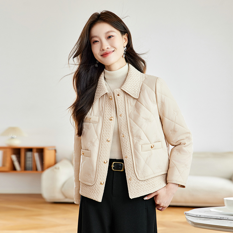 米色短款棉服女款2025新款轻薄时尚拼接翻领刺绣宽松显瘦夹棉外套