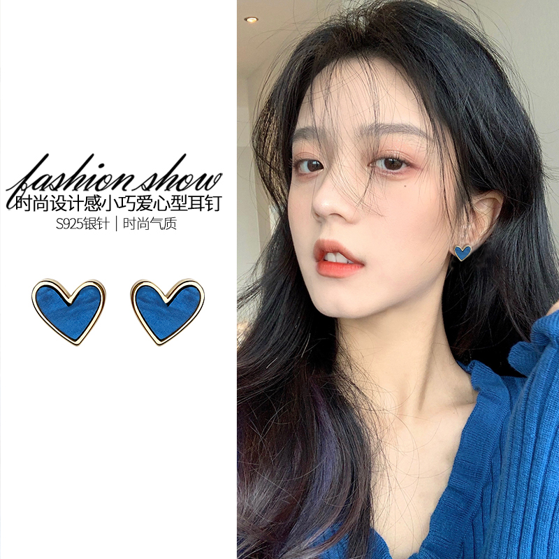 蓝色爱心耳环2025年新款潮韩国气质网红耳钉女设计感大气纯银耳饰
