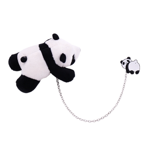 趴在你身上熊猫立体胸针可爱软萌少女心饰品链条挂件搭配情侣别针