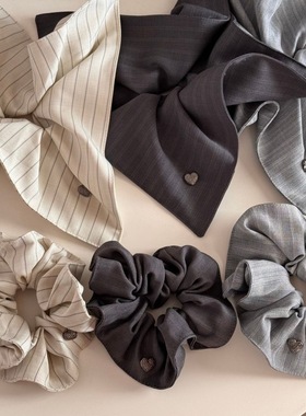 灰色新款合金爱心条纹大肠圈感法式方巾发圈发饰日常百搭饰品