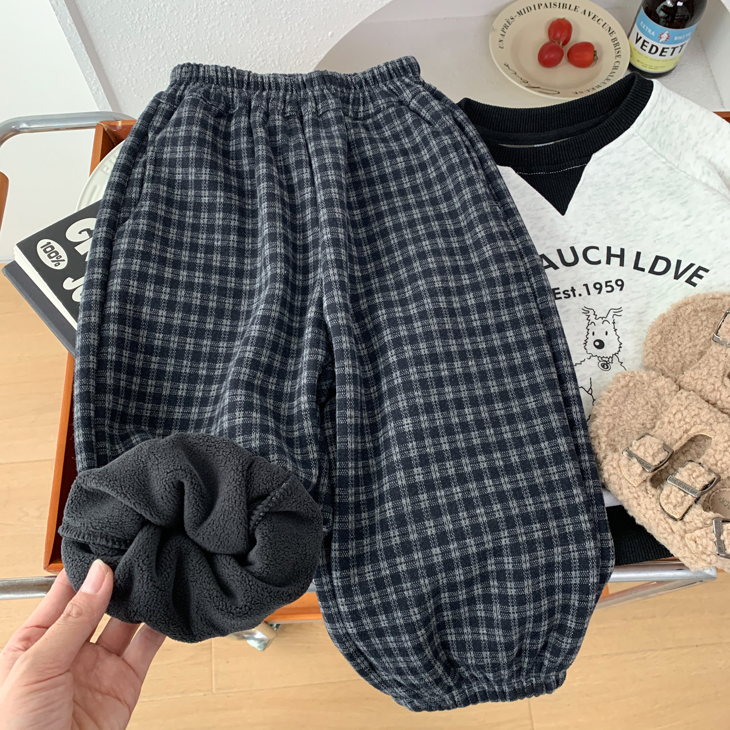 中小童一体绒束脚裤格子休闲裤潮