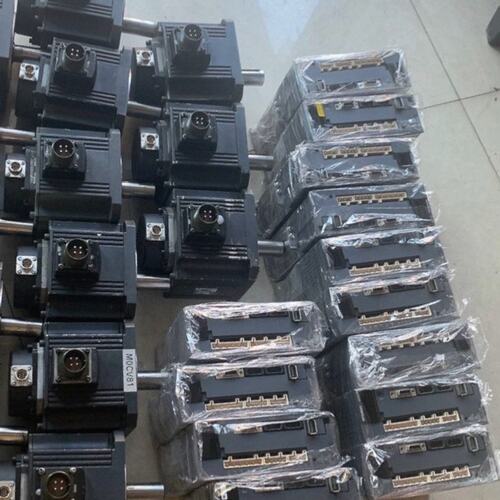 议价三菱M70 M80四轴驱动电机驱动器MDS-D-SVJ3-0可维修