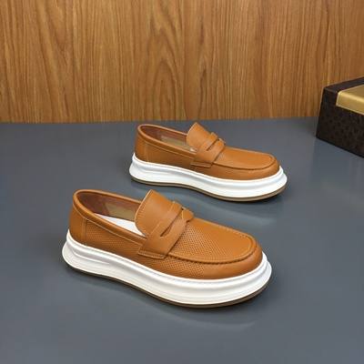 夏季新款头层牛皮男鞋冲孔透气