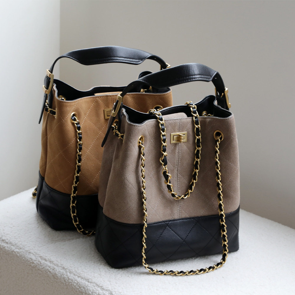 小香风复古高级质感菱格链条腋下包百搭大容量单肩斜挎磨砂水桶,箱包皮具/热销女包/男包,水桶包,淘宝优惠券,粉丝福利购,淘宝优惠卷