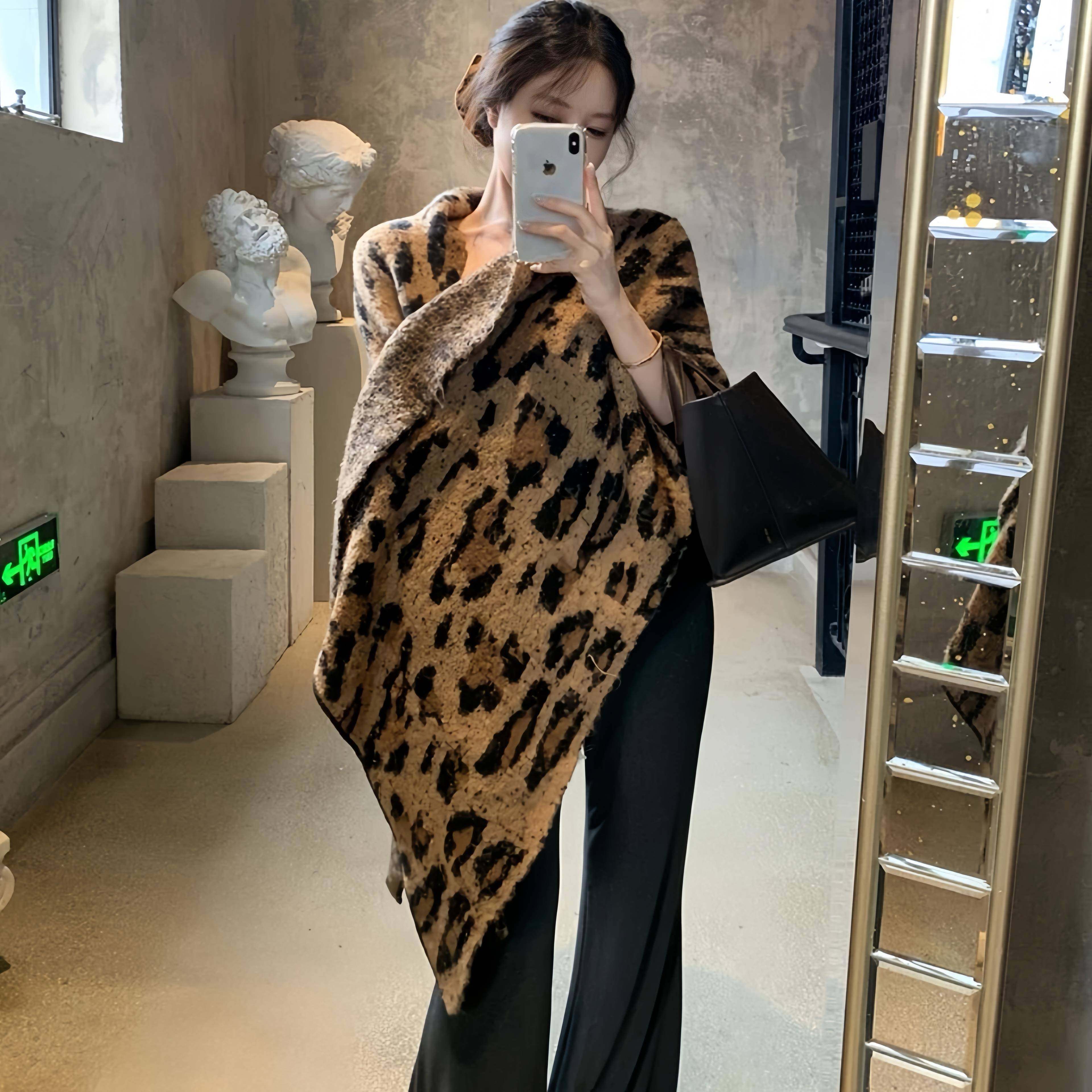 韩版斑马纹彷羊绒围巾秋冬大版加厚保暖印花披肩古早风气质围脖