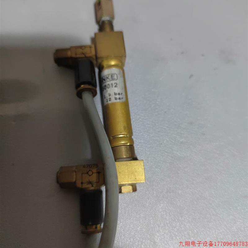 拍前询价:(议价)德国原装进口KUHNKE气缸38250012,拆机件,实