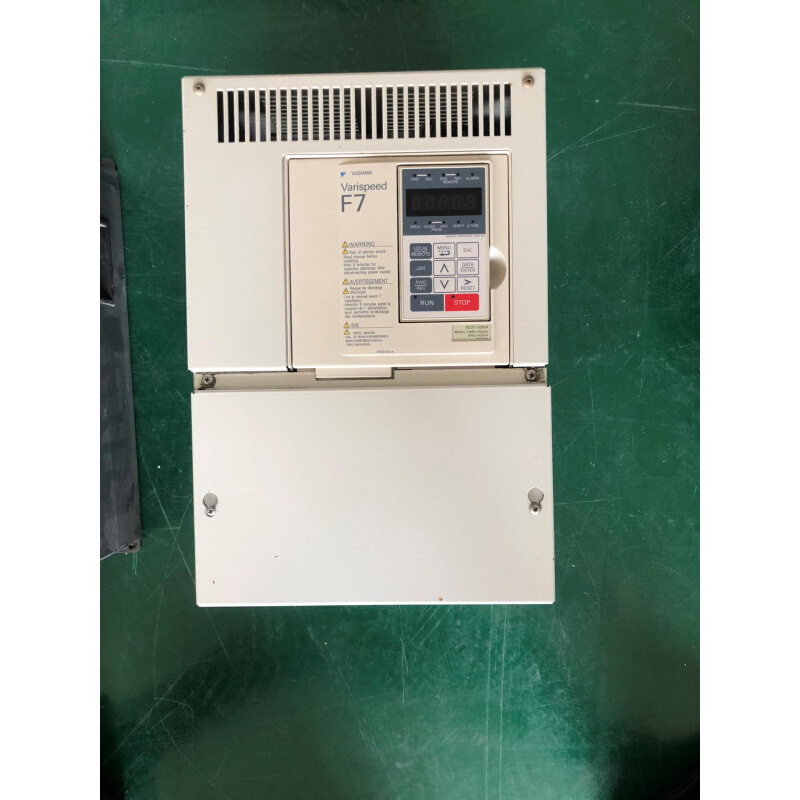 拍前询价：成色新F7系列变频器 CIMR-F7B4030 30KW询价为准