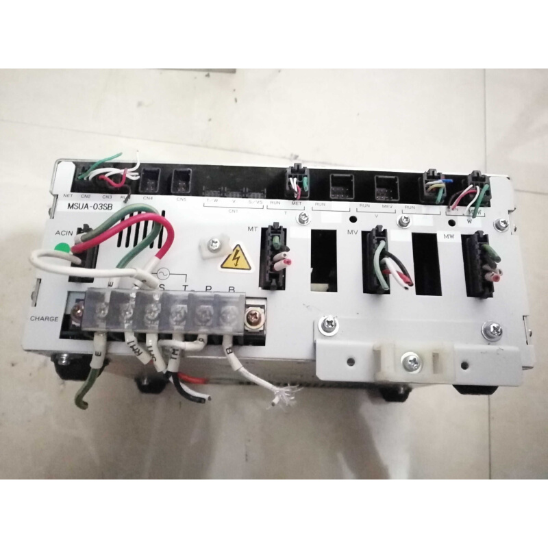 拍前询价：二手实拍图星塔(STAR)机械手伺服驱动器MSUA-03SB MSUA