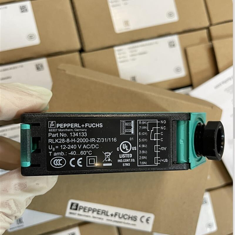 拍前询价：背景抑制传感器 RLK28-8-H-2000-IR-Z/31/116