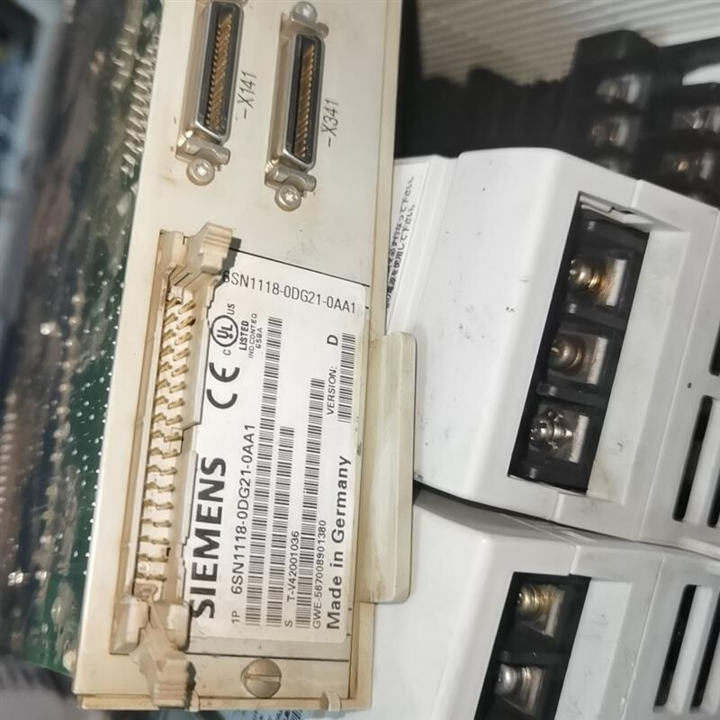 拍前询价：6SN1118-0DG21-0AA1驱动轴卡【议价产品】