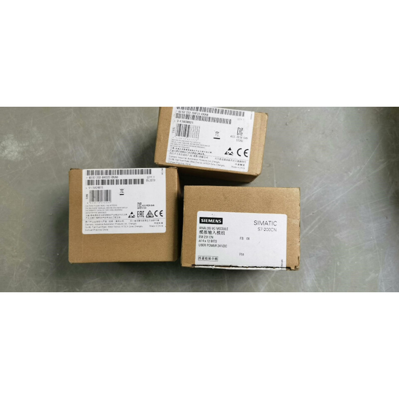 拍前询价：6ES7  232-0HD22-0XA0;      700