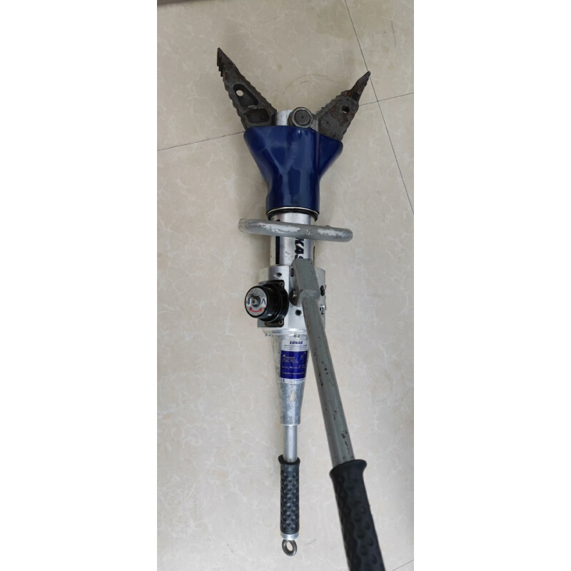 拍前询价：德国LUKAS卢卡斯 手动液压扩张剪 消防应急救援 金属剪