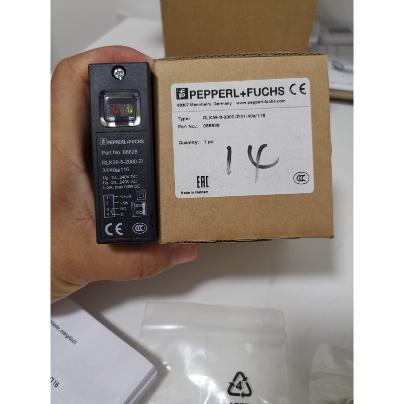 拍前询价：(议价)漫反射型光电气传感器RLK39-8-2000-Z/31/40