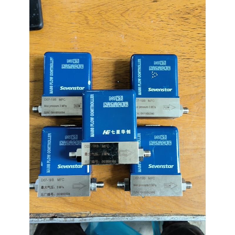 拍前询价：（议价）设备拆机七星华创流量器D07-19B气体质量流量