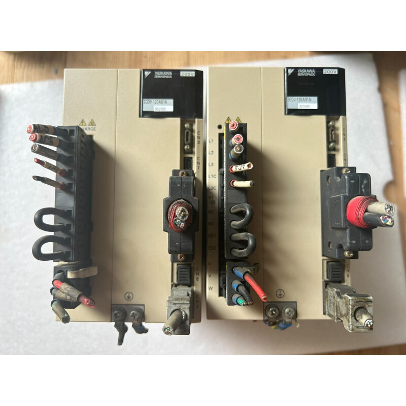 拍前询价：SGDV-120A01A002000拆机安川驱动器五系1.5