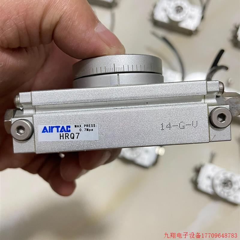 拍前询价:亚德客旋转气缸    型号  HRQ7 设备拆机件  成色如议