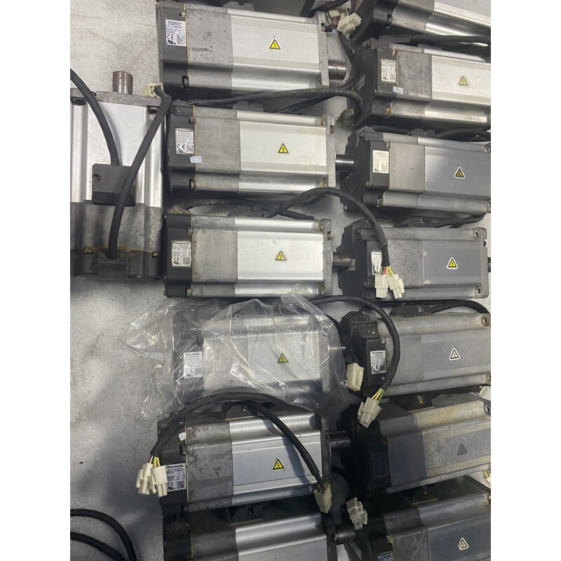 拍前询价：[议价]A5电机750W  MHMJ082G1V MHMD082