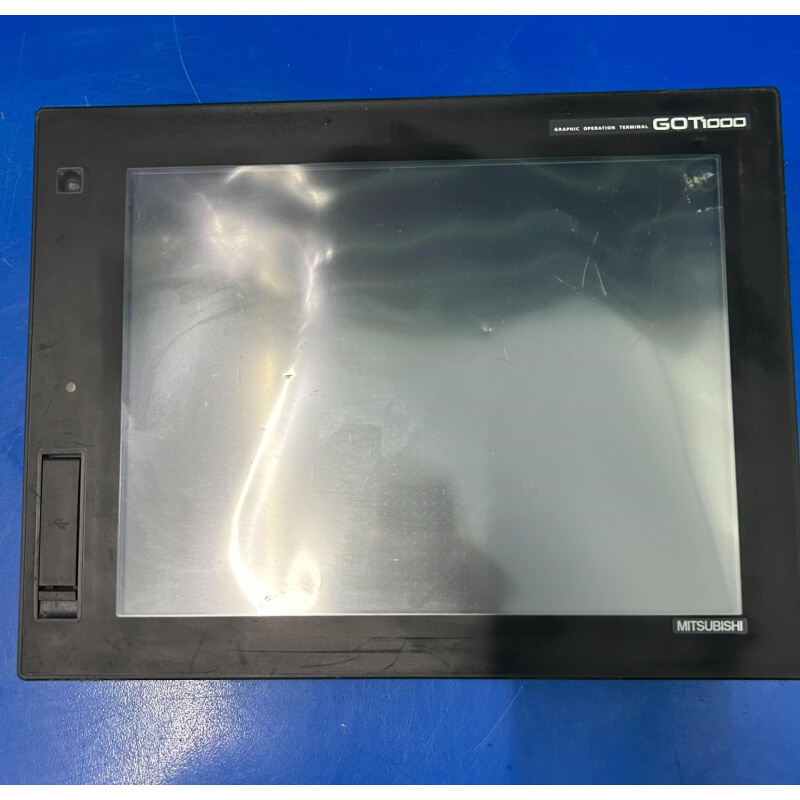 拍前询价：三菱触摸屏GT1685M-STBA，功能包好包邮