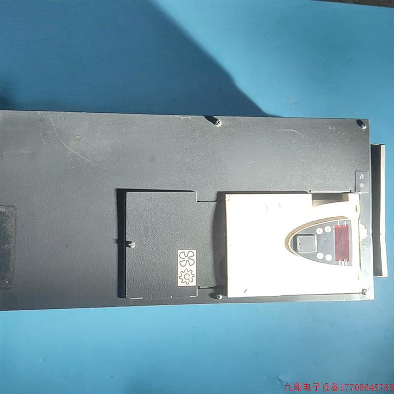 拍前询价:施耐德变频器ATV61HD37N4Z,37Kw,380V,功