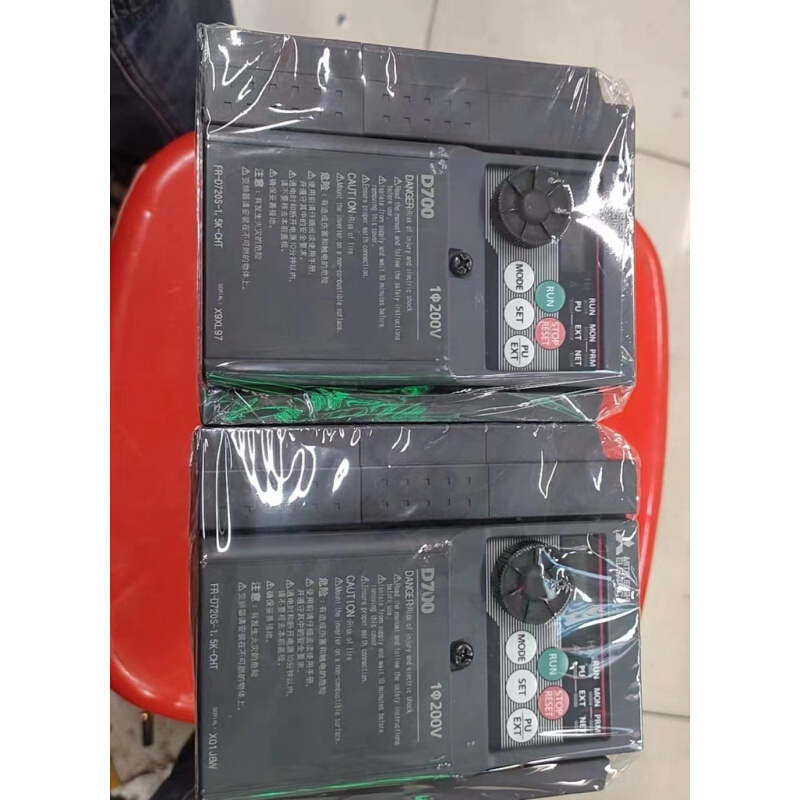 拍前询价：[议价]三菱D700变频器，型号D720S-1.5K-CHT，功率1