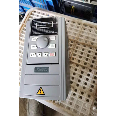 拍前询价：变频器V810A0-4T0022GB/0040PB-E现货实物图