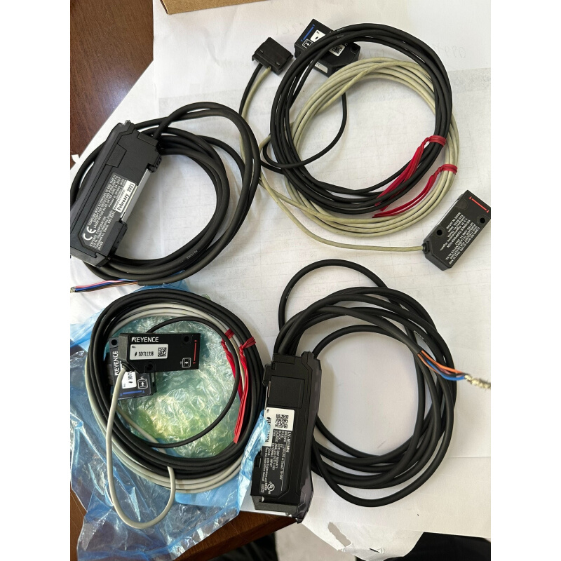拍前询价：全新没包基恩士 LV-N11MN加LV-NH100激光传感器全新原