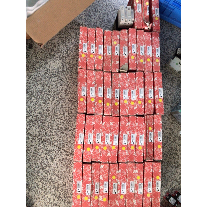 拍前询价：瑞士佳乐CARLO GAVAZZI固态继电器RGC1FA60全新原装拍