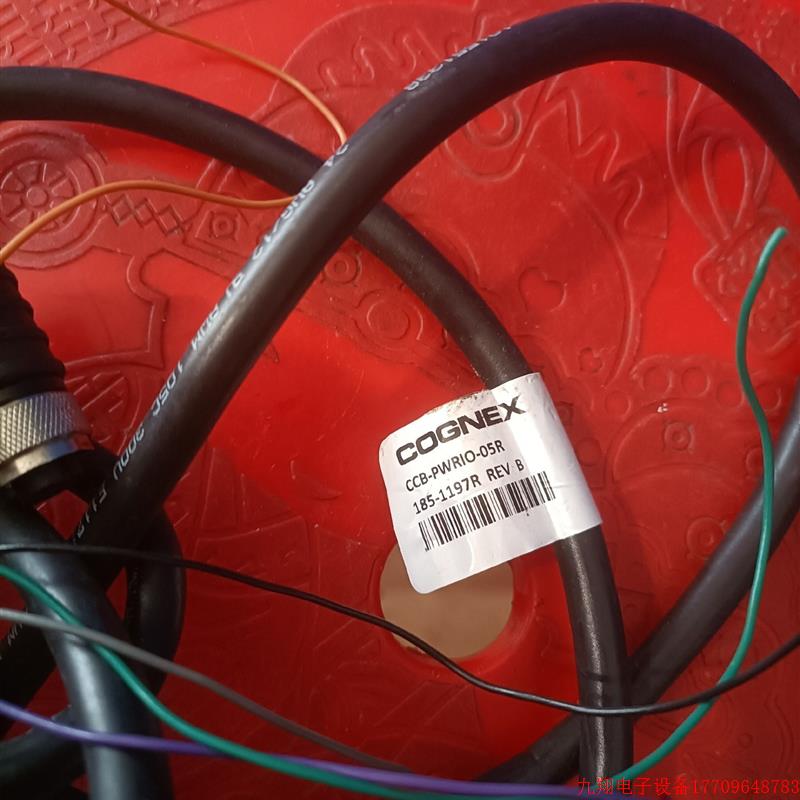 拍前询价:(议价)COGNEX CCB-PWRIO-05R 线长1.7米左右实