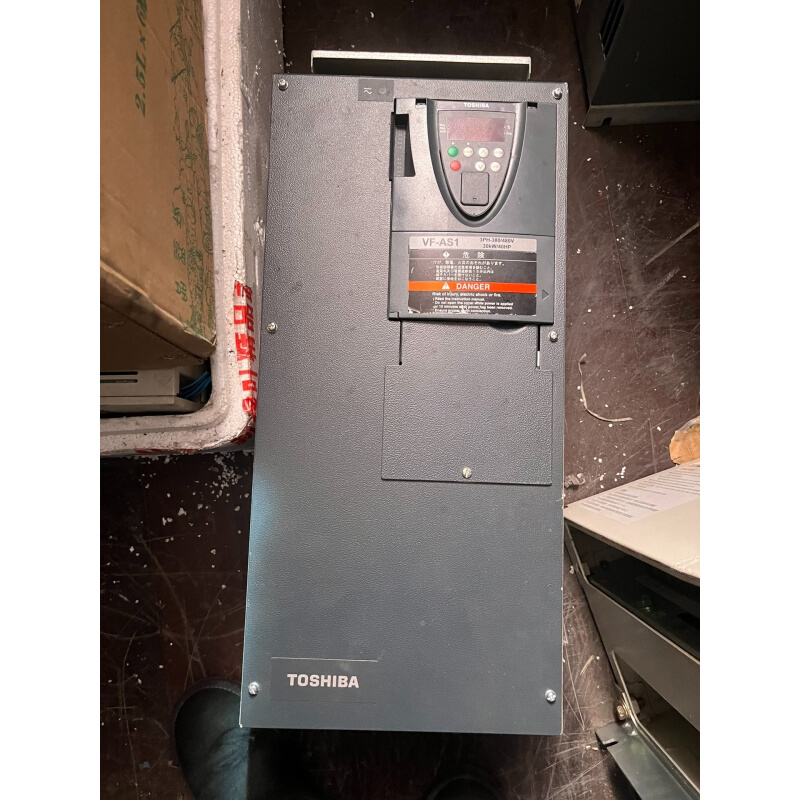 拍前询价：（议价）VFPS1-4300PL 东芝变频器，功率：30KW，质量