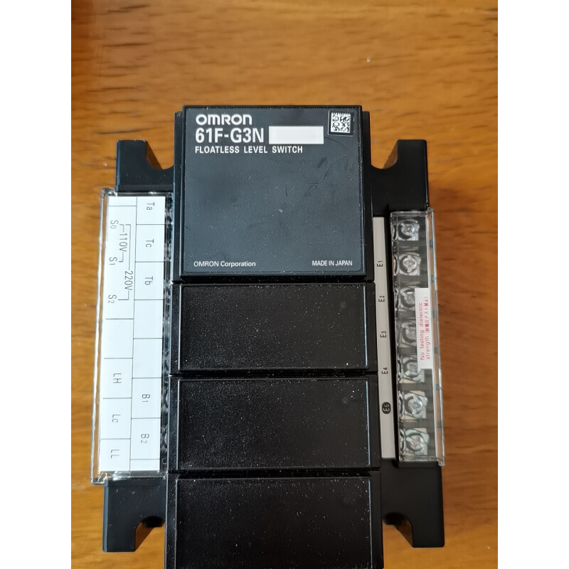 拍前询价：（议价）全新原包装OUMU龙液位继电器61F一G3N共三个