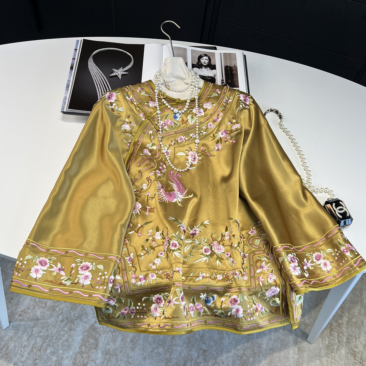 新中式重工刺绣上衣女2025春秋季