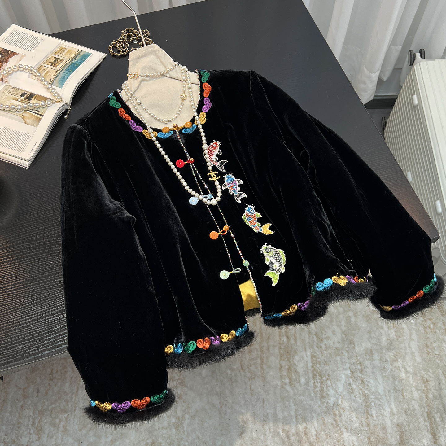 新中式真丝丝绒短款夹棉外套