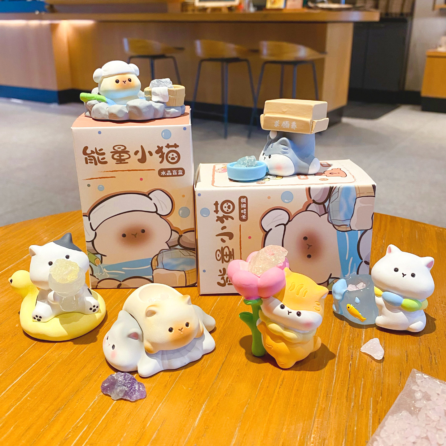 可爱猫猫水晶盲盒桌面装饰礼物女图片