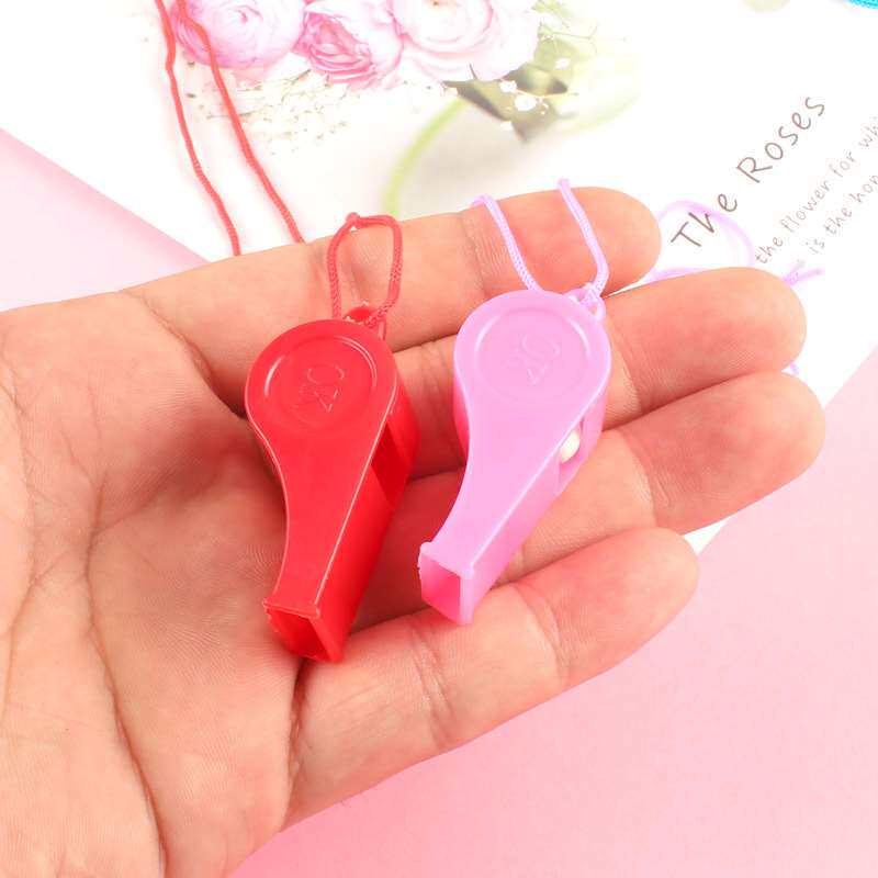 满9元包邮新款彩色发声玩具儿童宝宝卡通口哨幼儿园塑料足球哨子