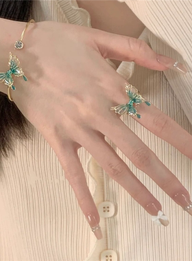 新中式绿色蝴蝶手镯小众设计感中国风气质饰品女闺蜜手饰