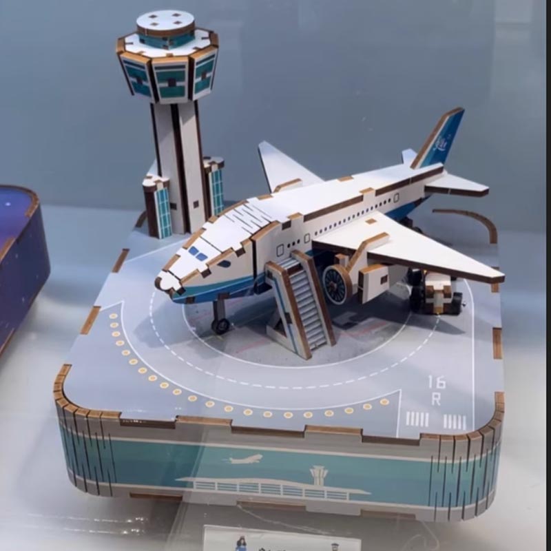 同趣八音盒航空港木质飞航空机礼品主题拼装音乐盒DIY创意礼物