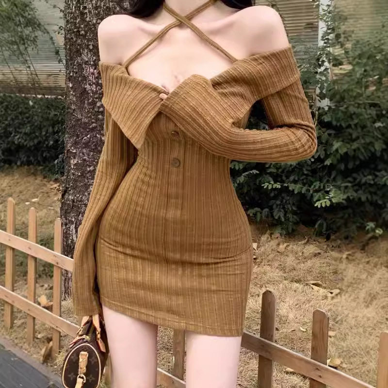 纯欲一字肩挂脖长袖针织连衣裙女秋季小个子辣妹性感翻领包臀裙子,女装/女士精品,连衣裙,淘宝优惠券,粉丝福利购,淘宝优惠卷