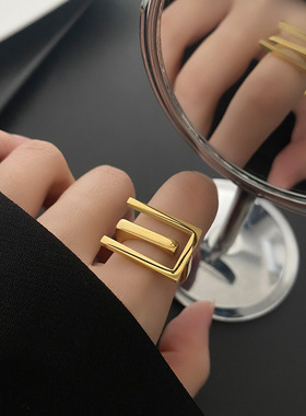 欧美时尚个性网红夸张山字食指戒指环川字尾戒钛钢镀18金饰品配饰