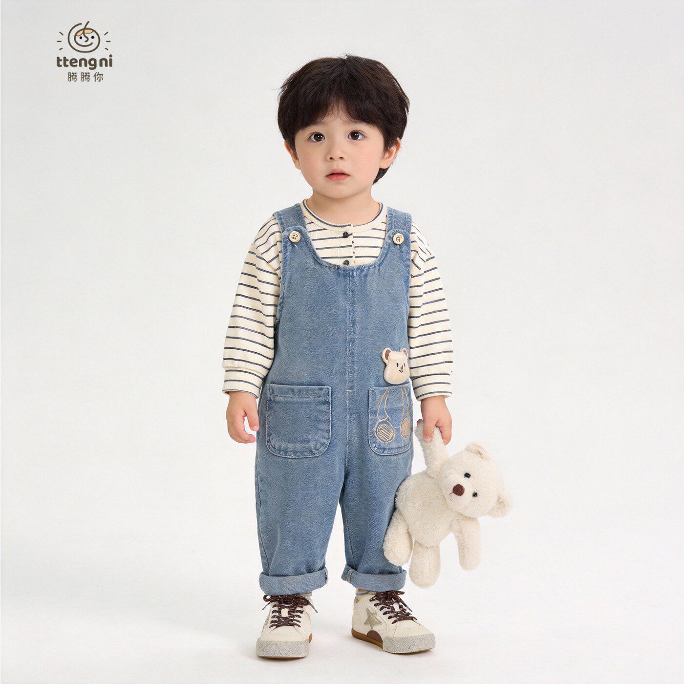 背带裤男宝宝牛仔裤春秋可爱小熊连体衣服0一4岁婴儿休闲裤子春装